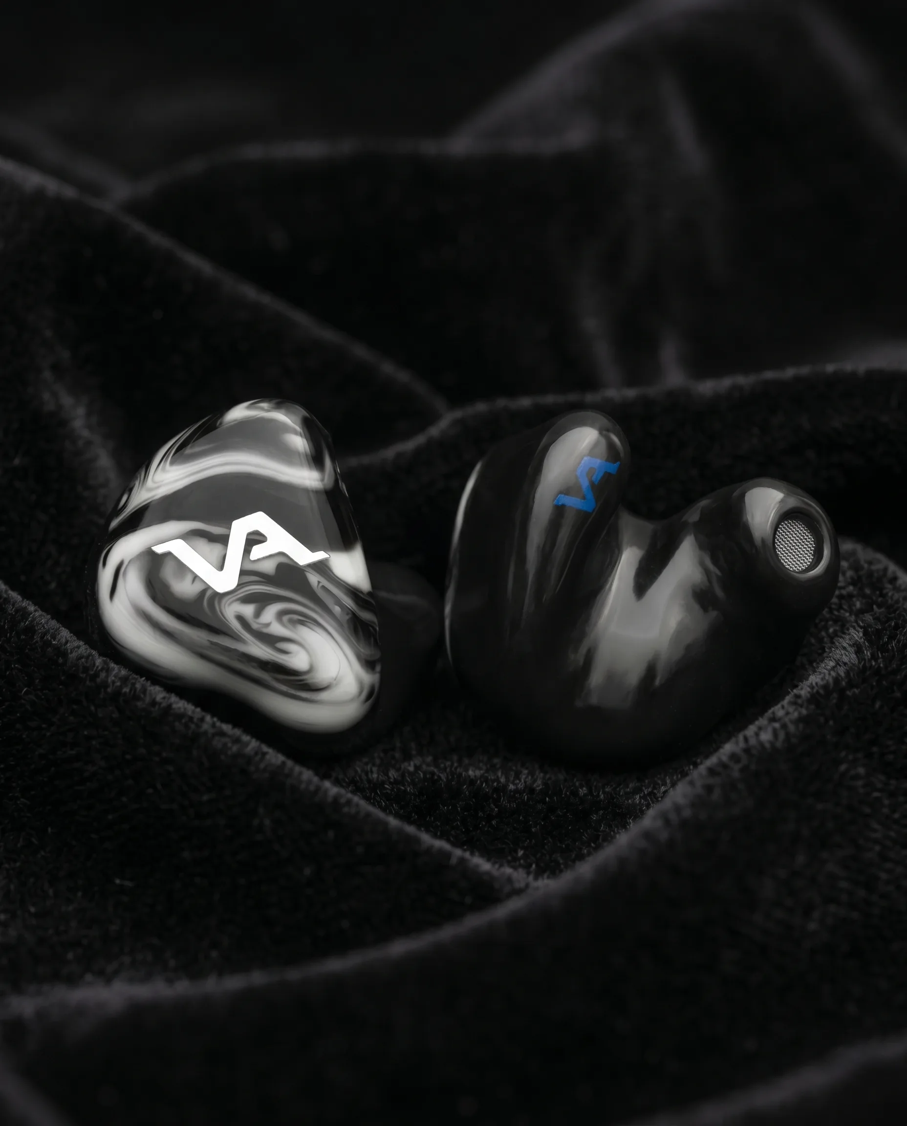 Apex CIEM — custom-molded shell